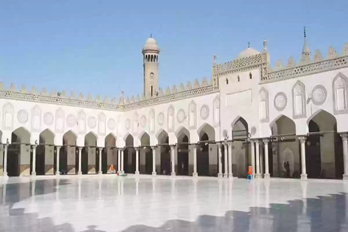 مسجد في الرياض يكتشف كارثة تقوم بها مدرسة عالمية